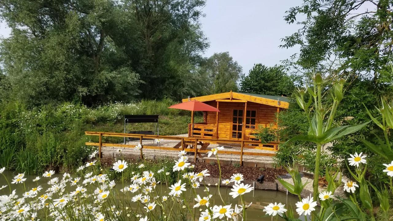 East Pool Cabin Lincoln Extérieur photo