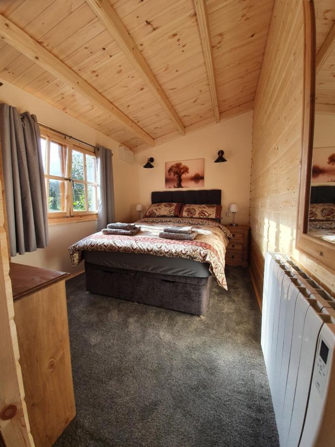 East Pool Cabin Lincoln Extérieur photo